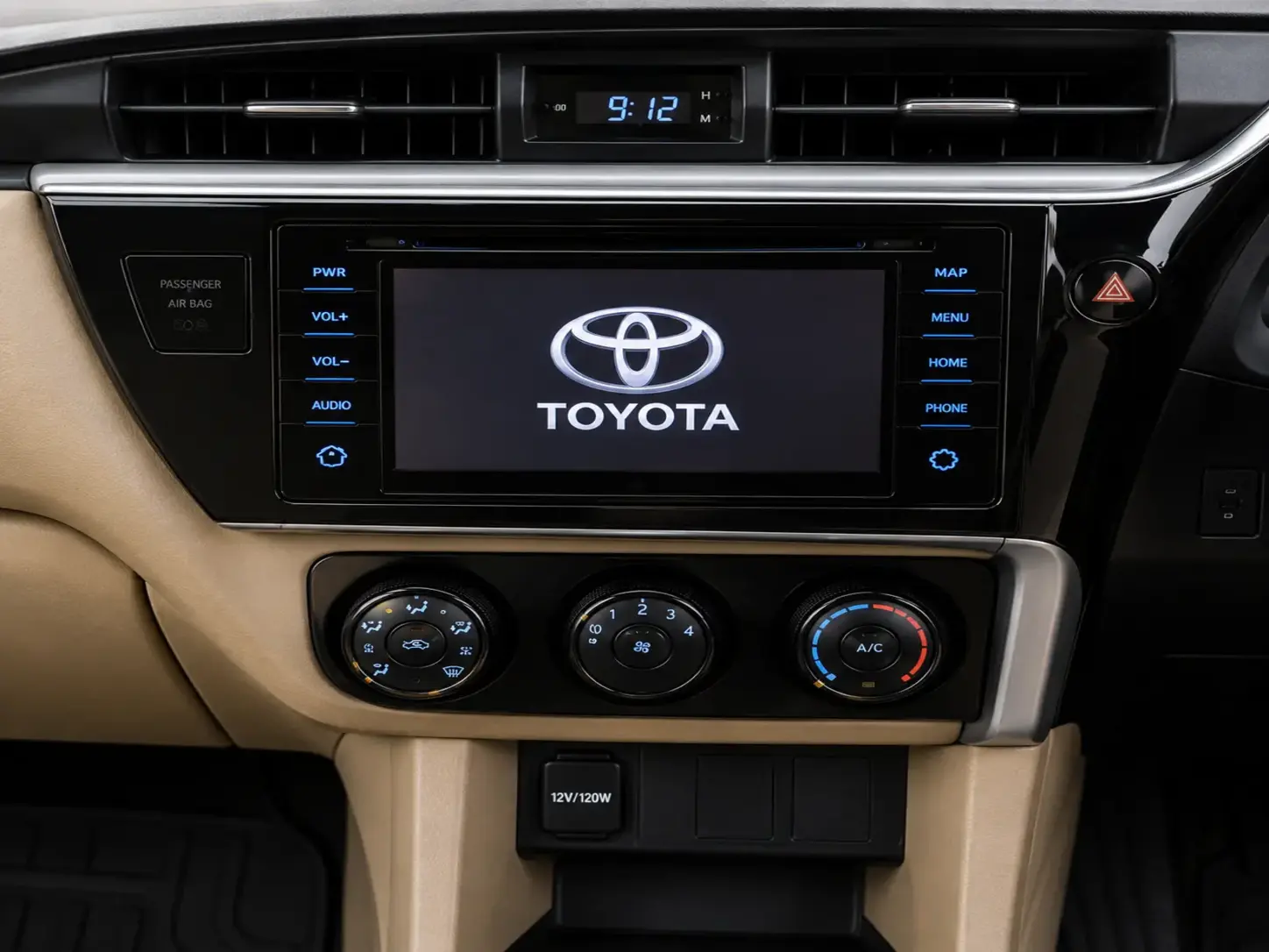 Toyota-Corolla-GLi-center-consol