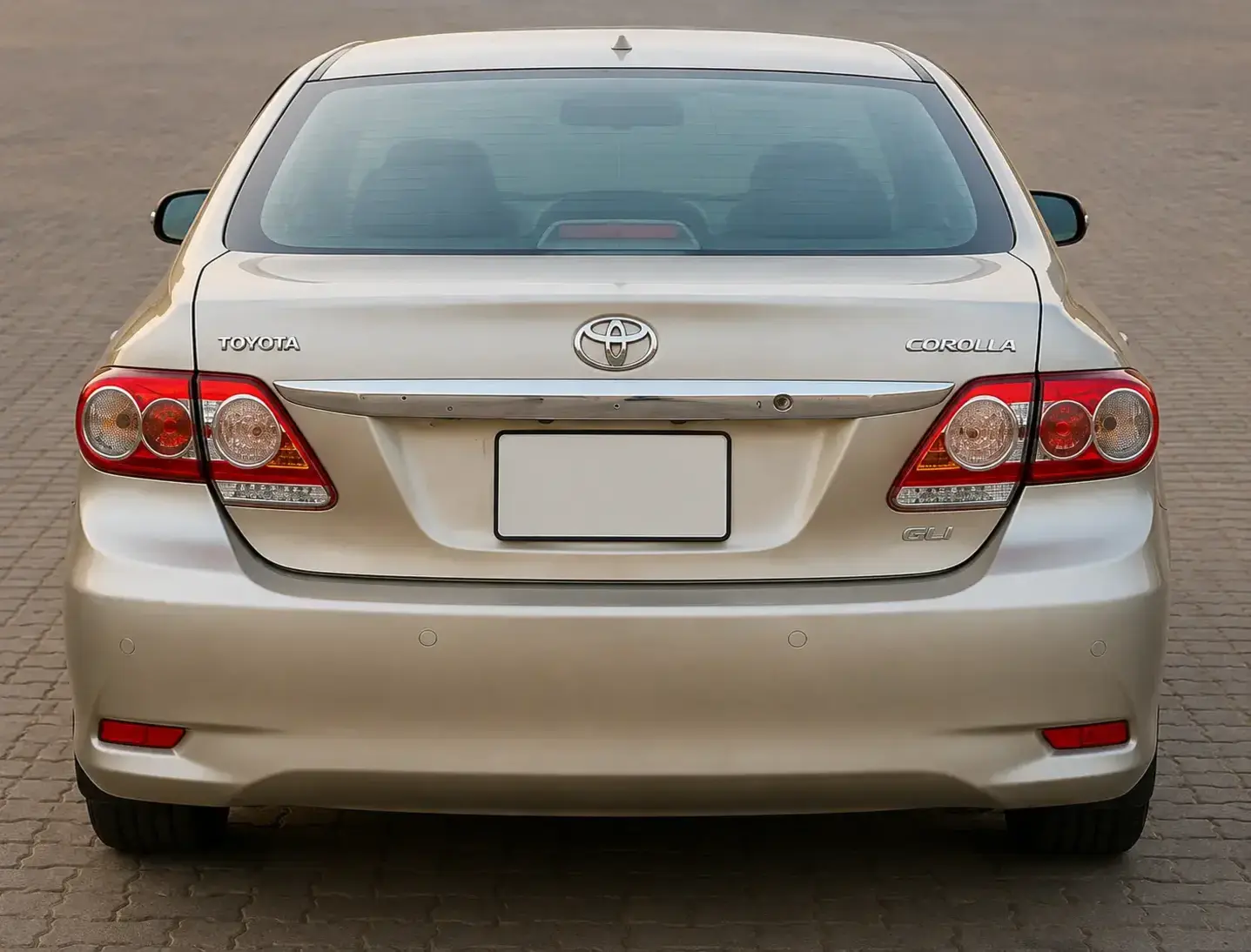 back-view-Toyota-Corolla-10th-Ge